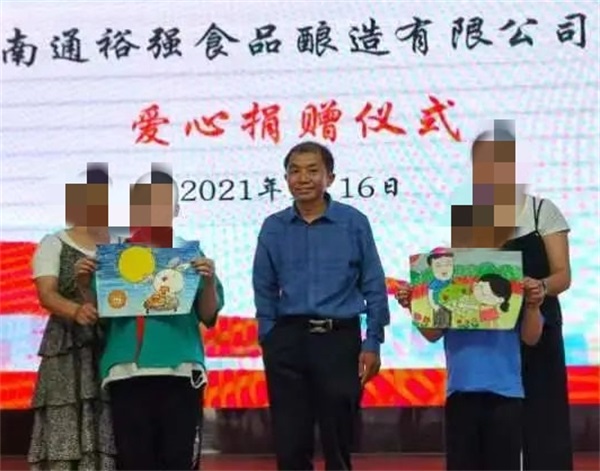 黄志明_看图王.jpg
